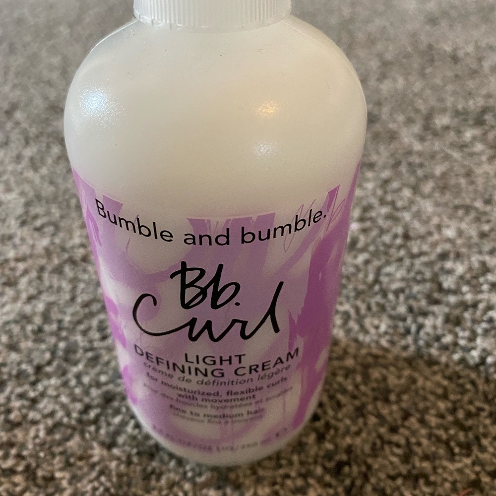 Curly hair defining cream for curly hair Bumble and Bumble